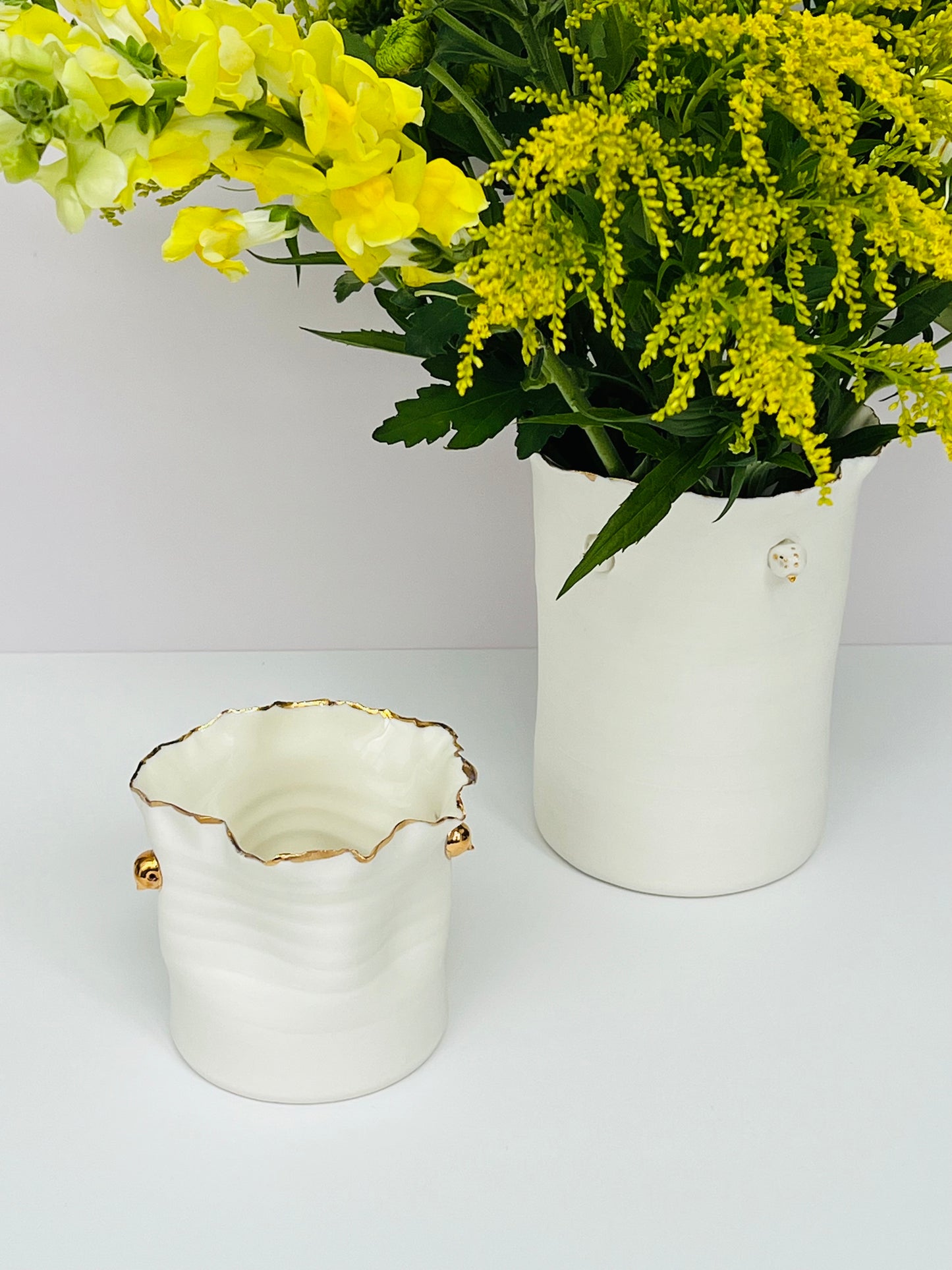 SYMA CERAMICS - On The Lookout vase - L