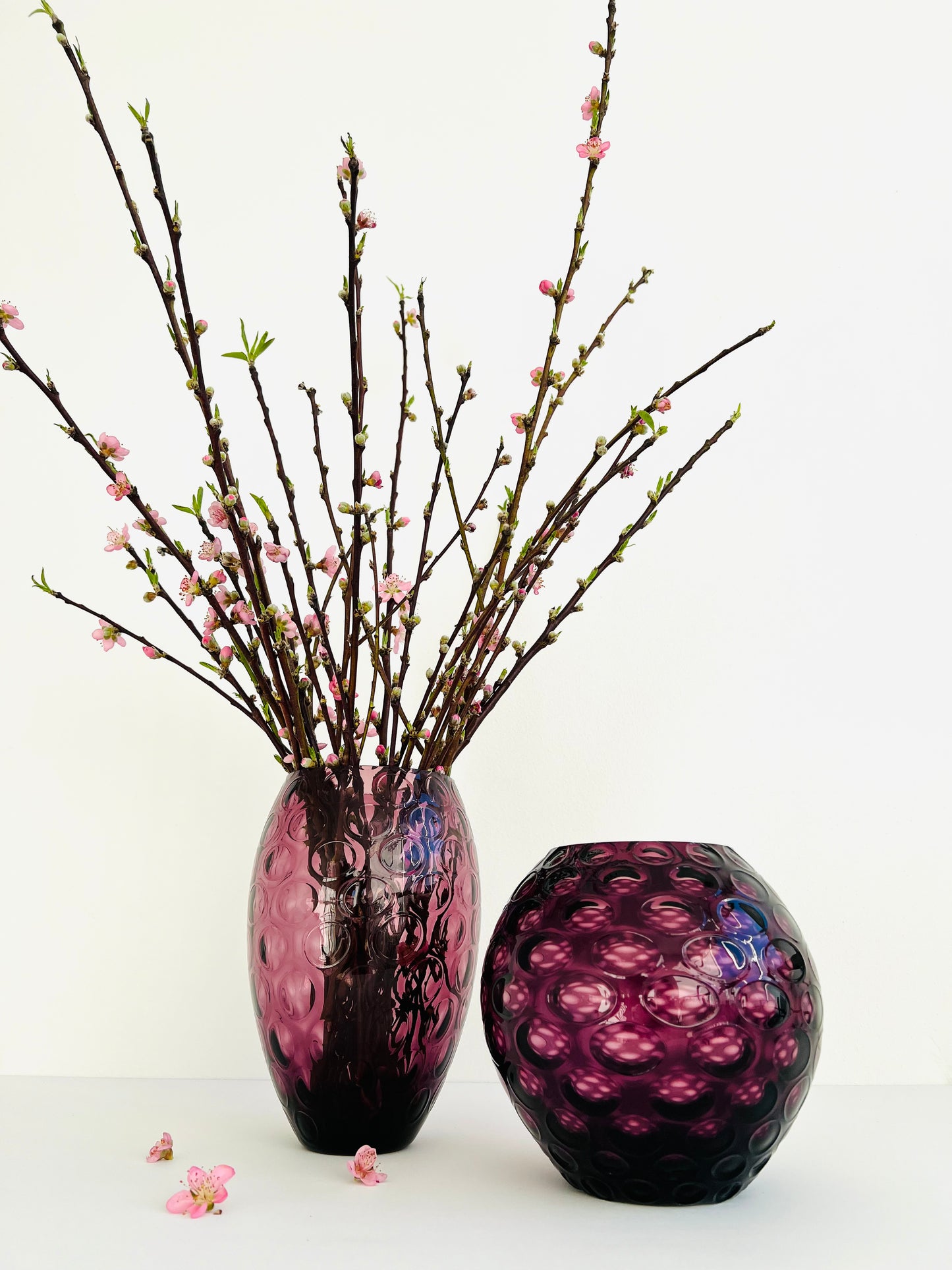 ANNA VON LIPA - Klimchi Kugel vase Tall - Violet