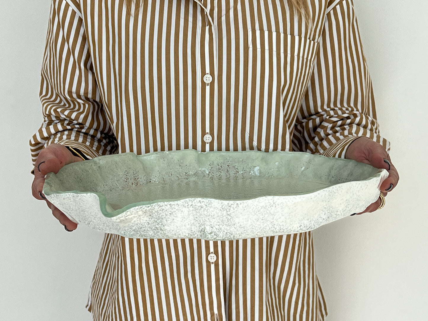 MEDUSA - Medium shallow platter - White