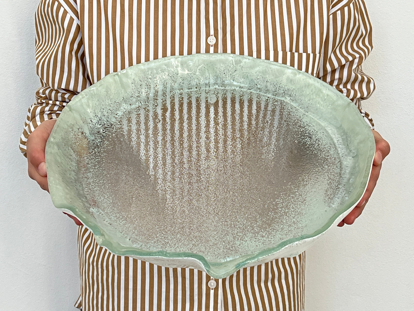 MEDUSA - Medium shallow platter - White