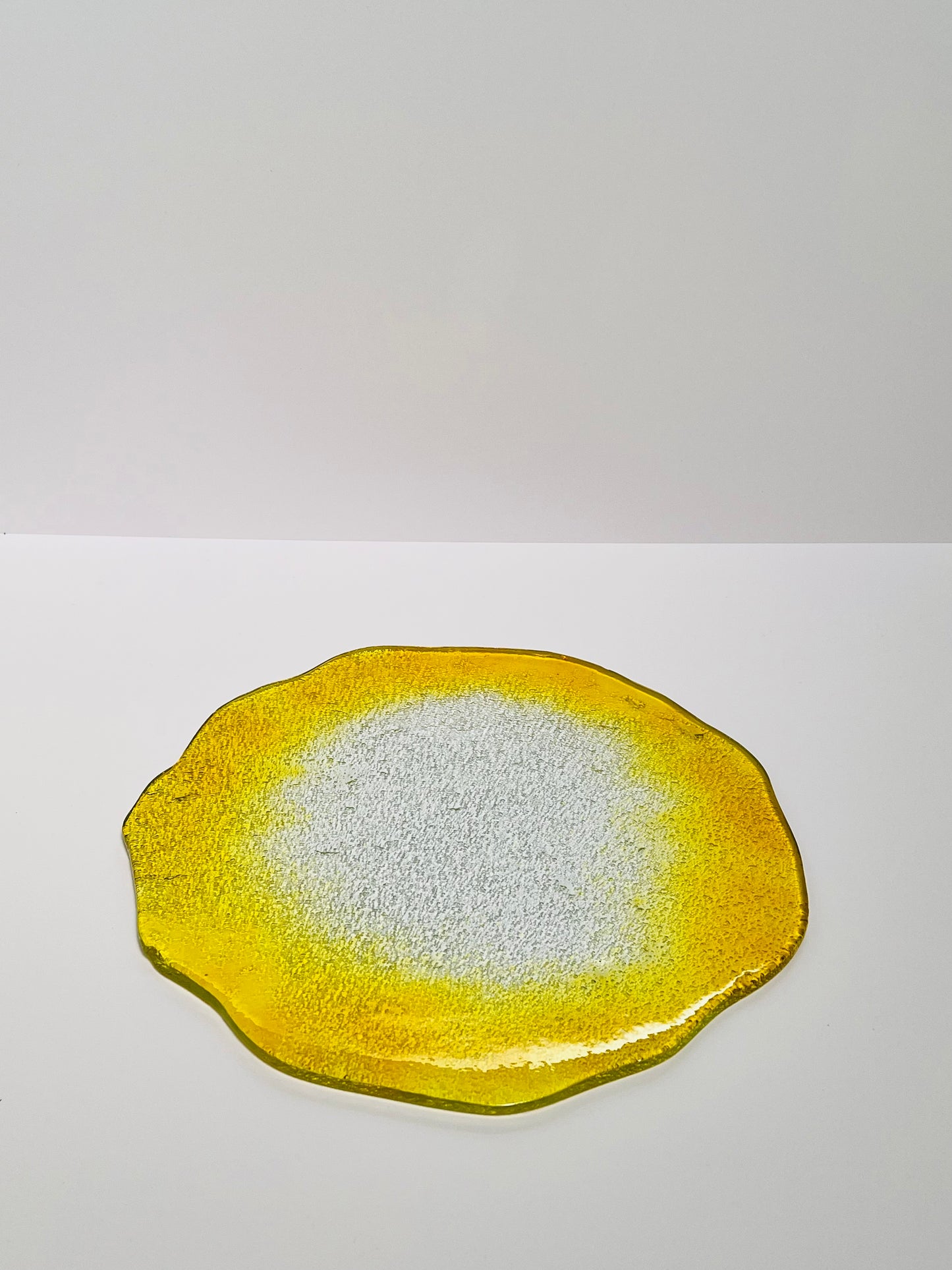 MEDUSA - Glass tray - Yellow