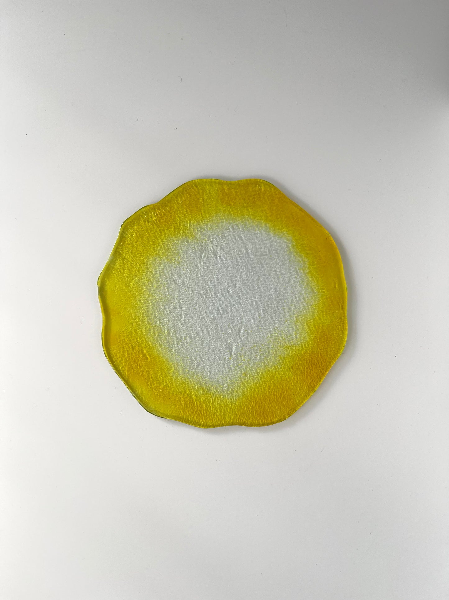 MEDUSA - Glass tray - Yellow