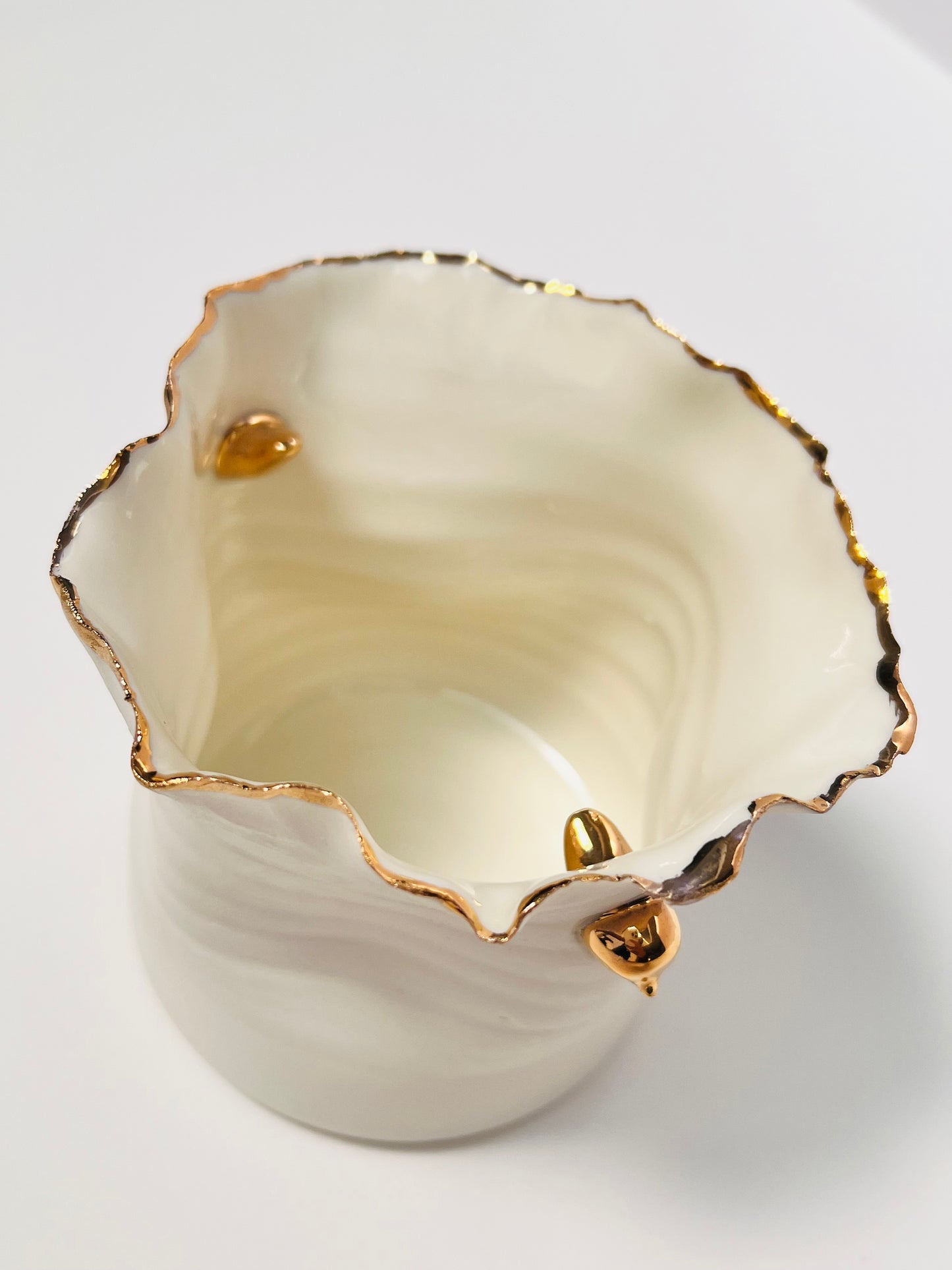 SYMA CERAMICS - On The Lookout vase - S