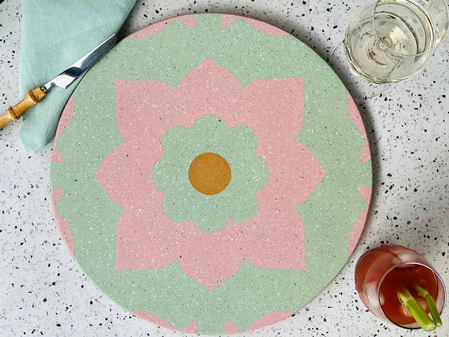 BLATT CHAYA - St. Tropez Pistachio round board