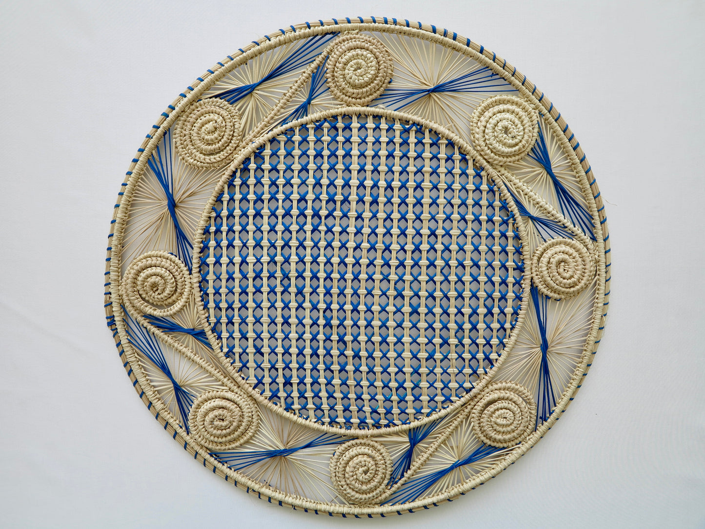 IRACA DI COLOMBIA - Caracol placemat - Neutral & royal blue (set of 2)