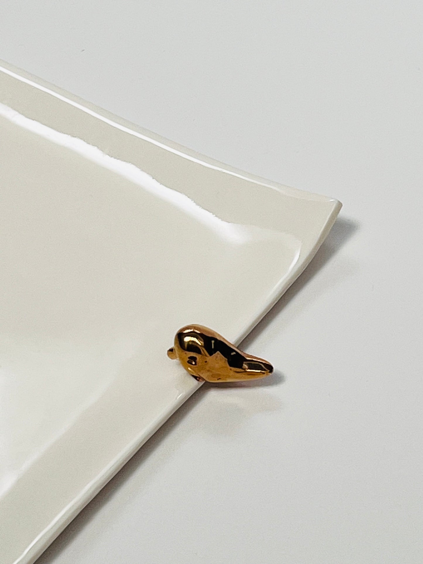 SYMA CERAMICS - Golden Birds Sursock platter - M